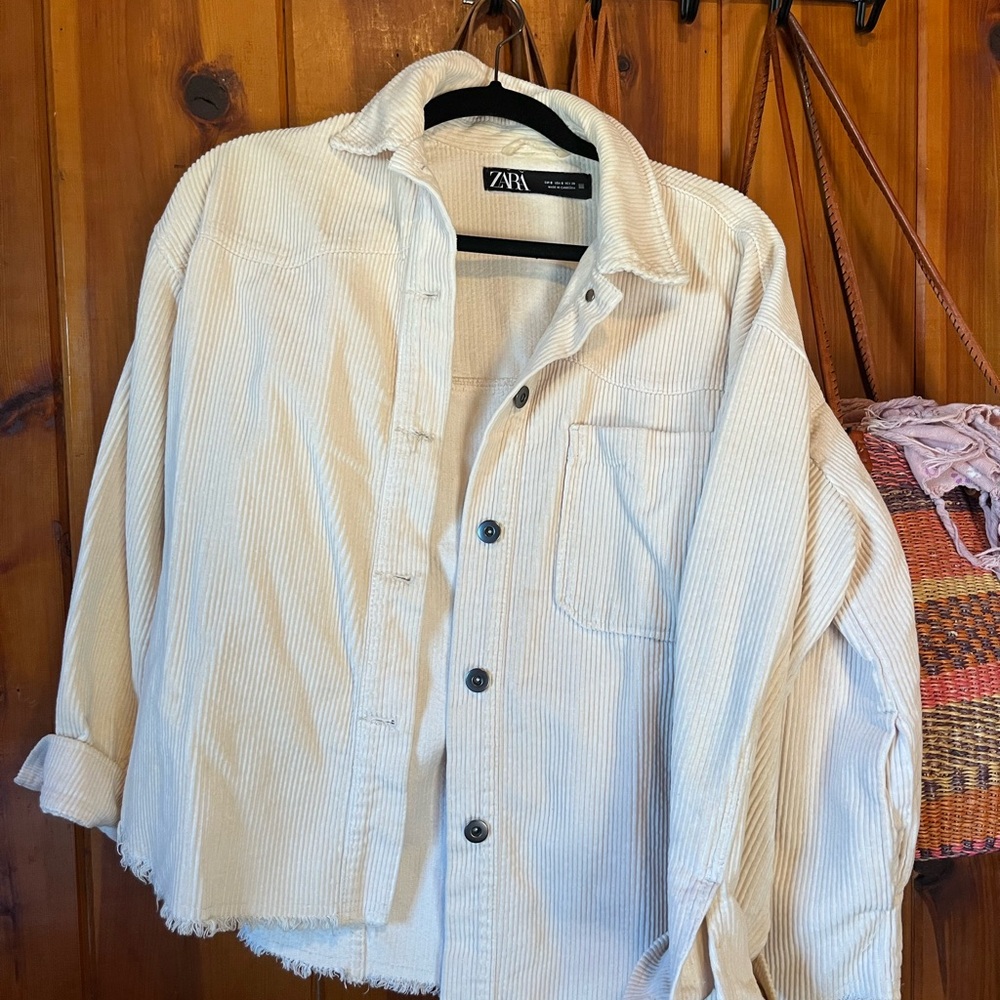 Zara Corduroy Cream Shacket - Picture 4 of 6